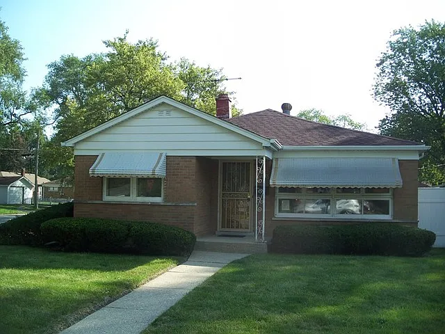 14801 Michigan Ave photo 1