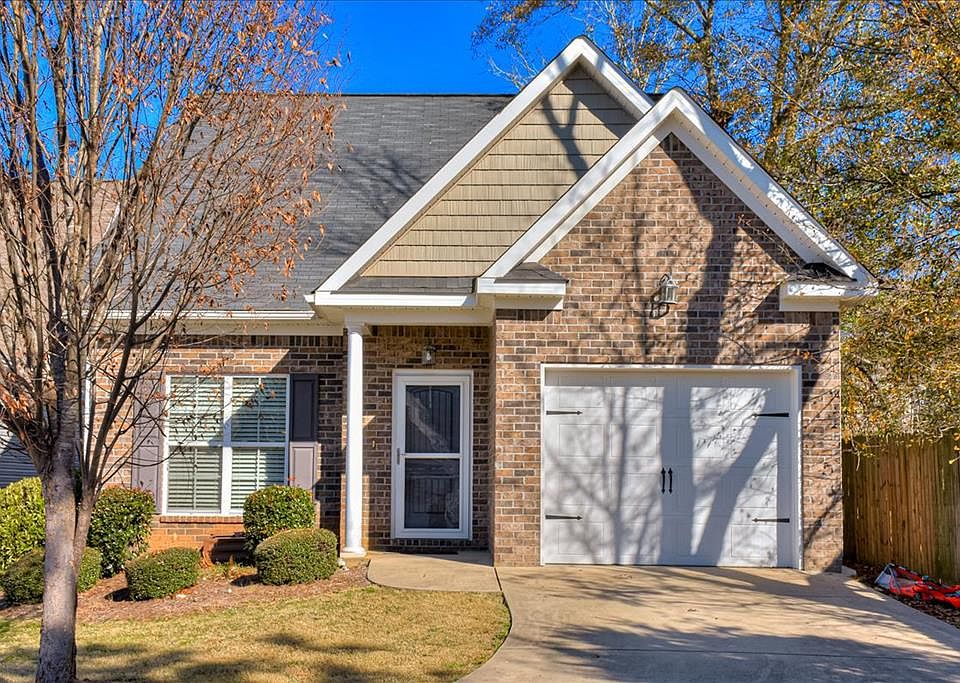 1st image of 776 Chinaberry Ct