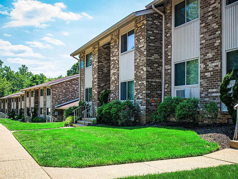 Atlantic Pointe Apartments — Photo 1