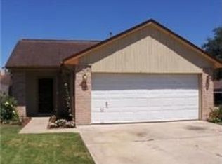 45 Crestbriar Ct, Baytown, TX 77521
