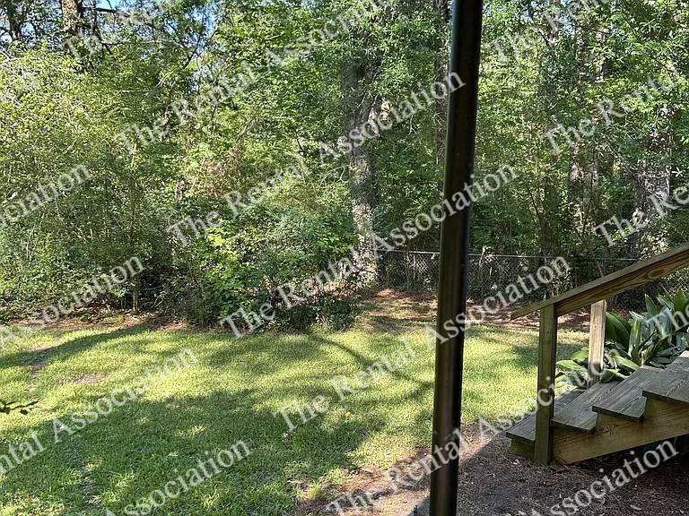 309 E Texas Ave — Photo 25
