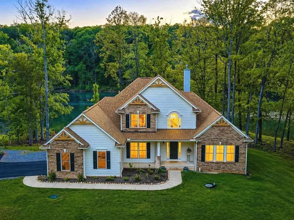 225 Raven Rd, Bumpass, VA 23024