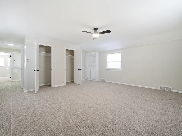 4037 Washington Blvd — Photo 18