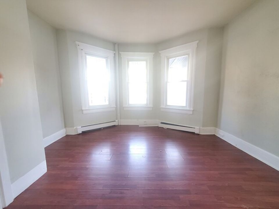 1st image of 267 Chadwick Ave APT 3