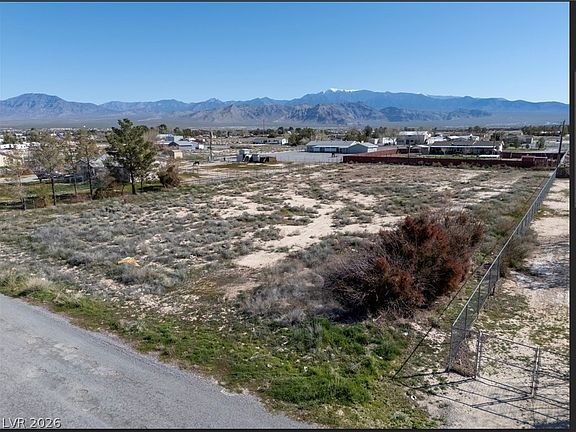 5th image of 4741 Melissa Ln
