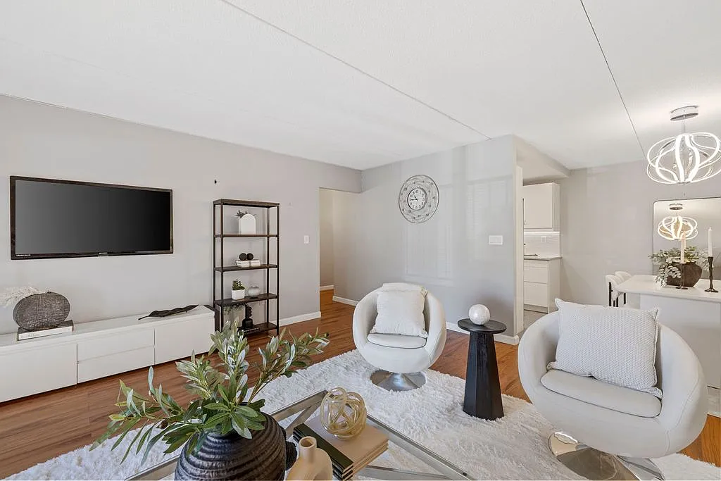 2 bed, 1200 sqft, $3,450 — Photo 3