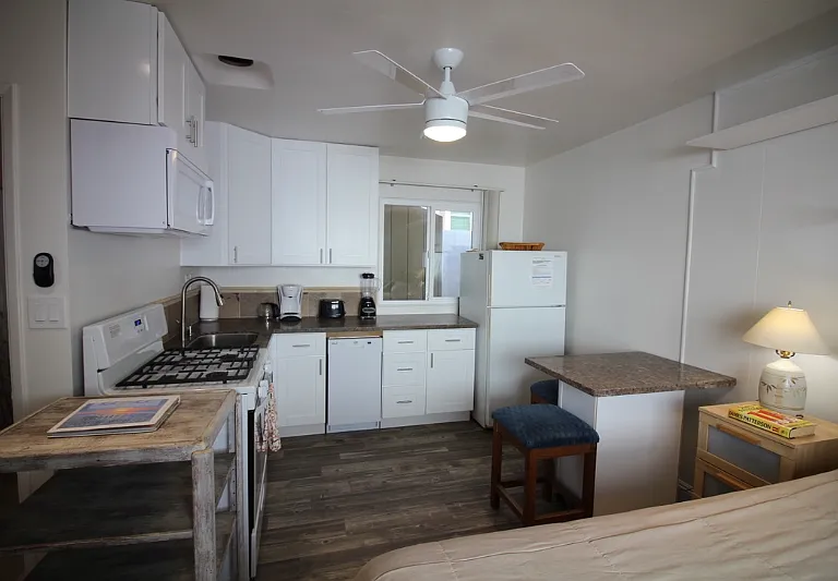 745 San Fernando Pl #1/2 — Photo 2