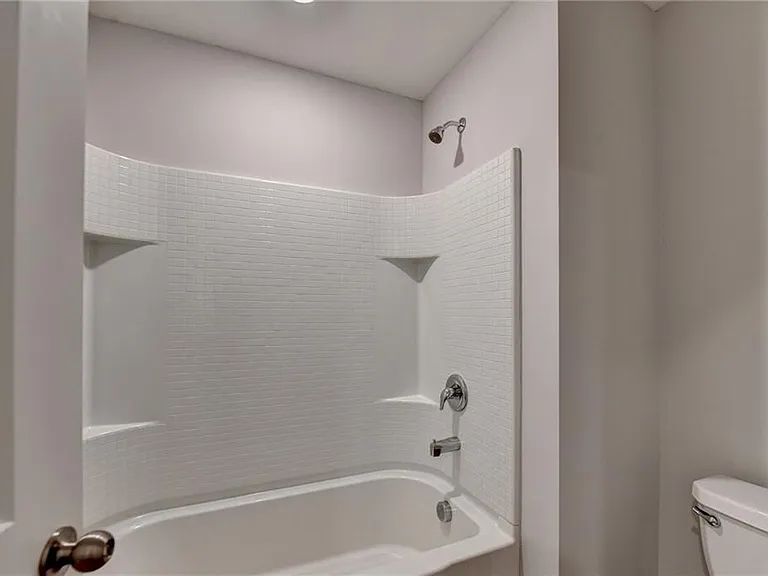 175 Grey Falcon Ave — Photo 37
