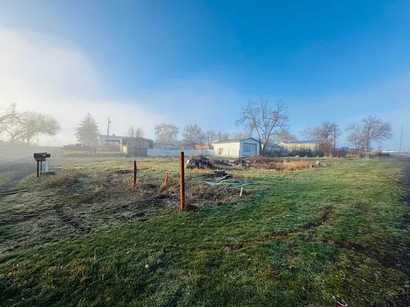 810 SW 1st St, Madras, OR 97741