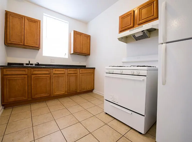 5956 W North Ave — Photo 2