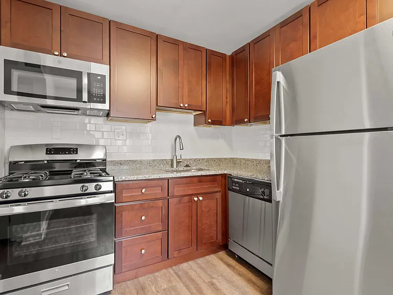 Tuscany Woods Apartments — Photo 12