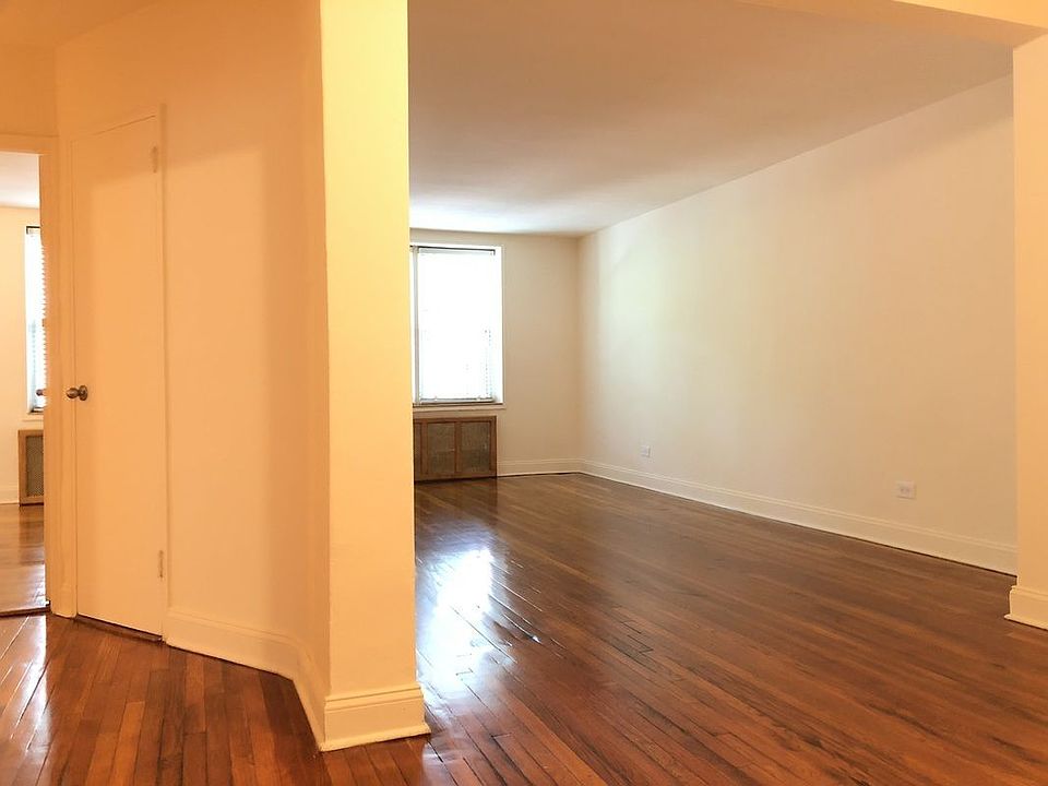1st image of 8319 141st St APT 326