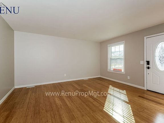 2nd image of 1217 Boardwalk Ave