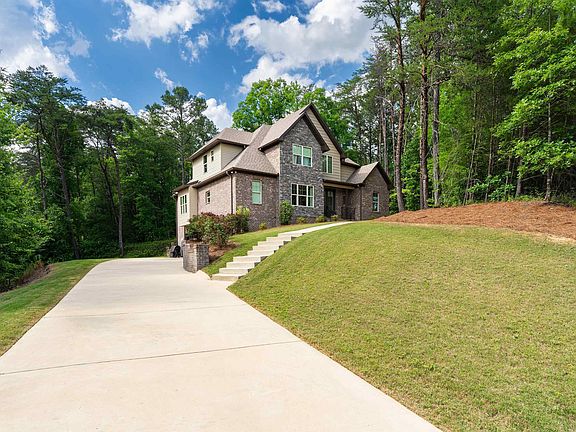 3rd image of 48 Cornerstone Dr