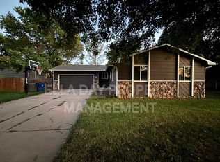 21 E Shenandoah Dr, Goddard, KS 67052