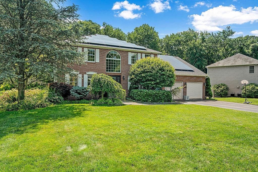 356 Larchwood Dr, Warwick, RI 02886 Zillow