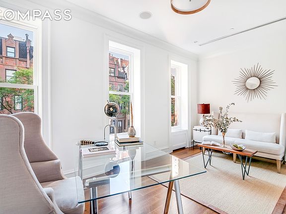 5th image of 311 W 90th St