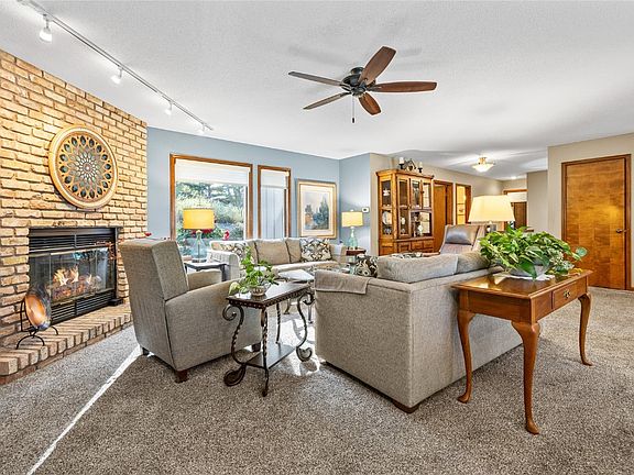 3rd image of 1670 Bilgarie Ct NE