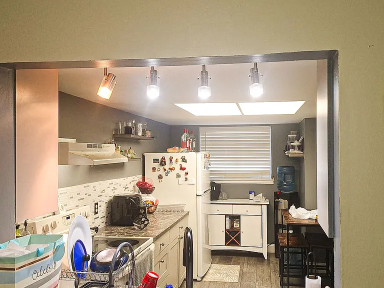 6310 Newtown Cir #C10 — Photo 3