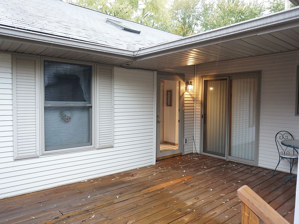 1st image of 44452 Meadowcreek Ln