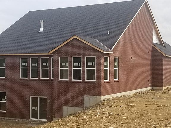 5th image of 124 Augusta Dr