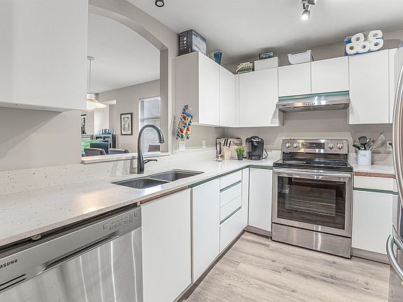 4th image of 8220 Jones Rd #216