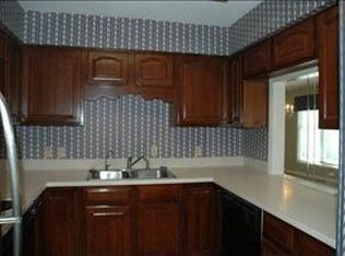 10082 Kings Rd, Myrtle Beach, SC 29572