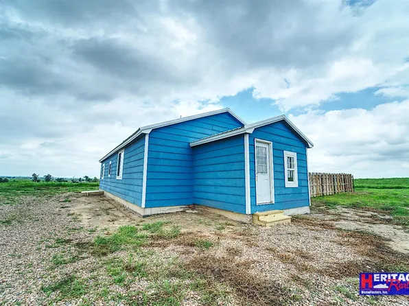 1104 Road T, Lakin, KS 67860