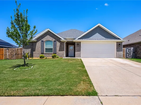 712 Diamond Ave, Lowell, AR 72745