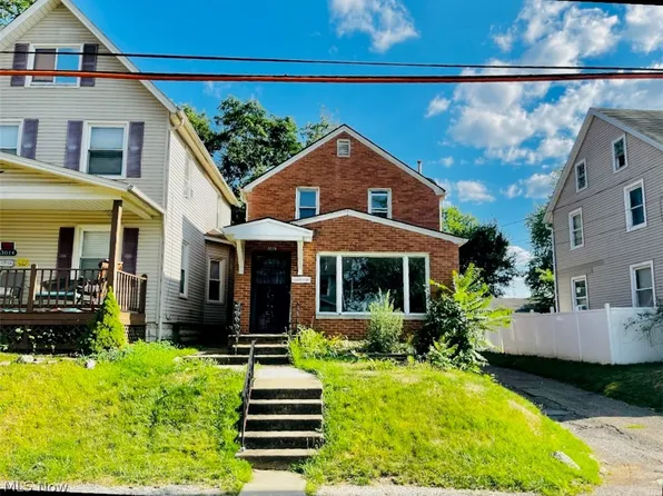 3016 2nd St NW, Canton, OH 44708