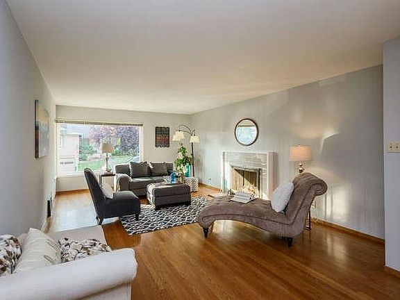 2nd image of 2360 Whitman Way