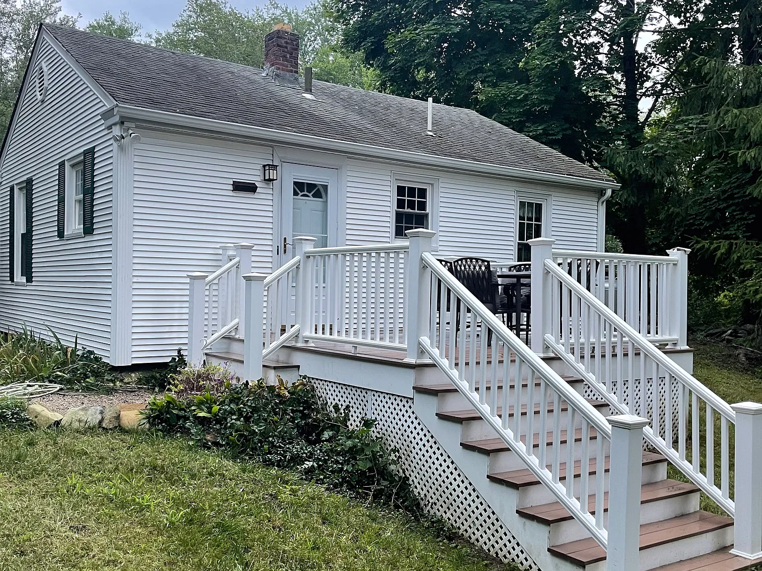 2 bed, 594 sqft, $2,400 — Photo 1