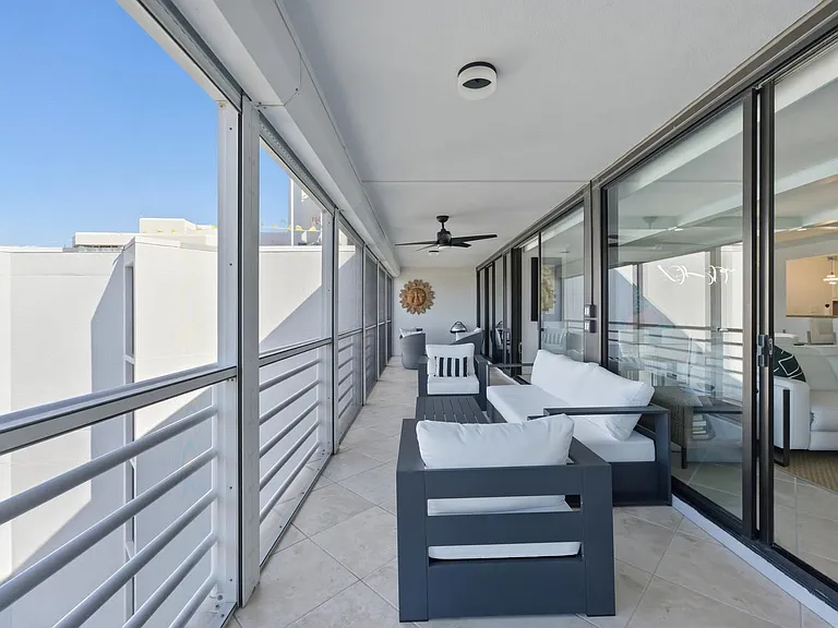 4751 Gulf Shore Blvd N #Penthouse 7 — Photo 28