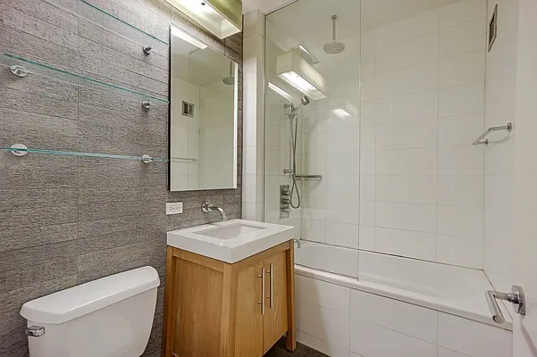 Rented by Citi Habitats | media 12