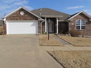 2706 N Hills Blvd, Van Buren, AR 72956