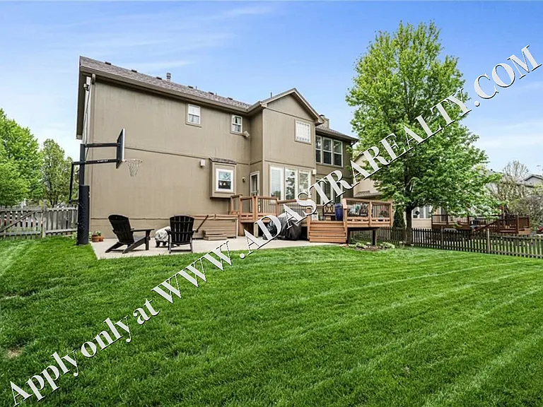 4904 W 157th St — Photo 33