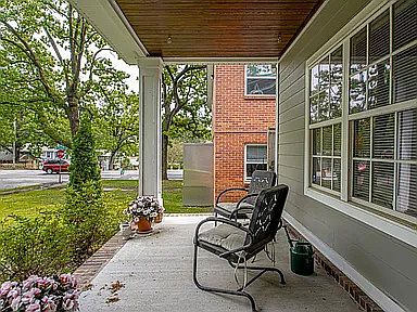 3rd image of 604 N Pine St #A