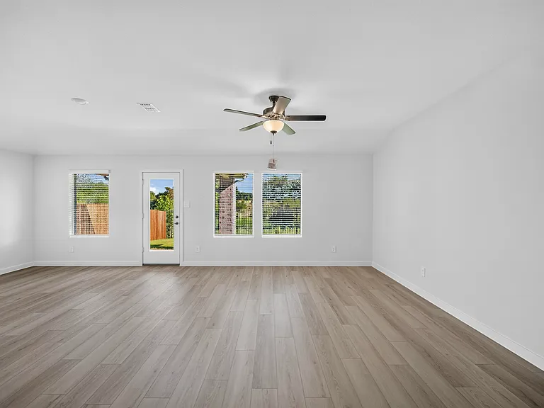 1934 Furlong Dr — Photo 10