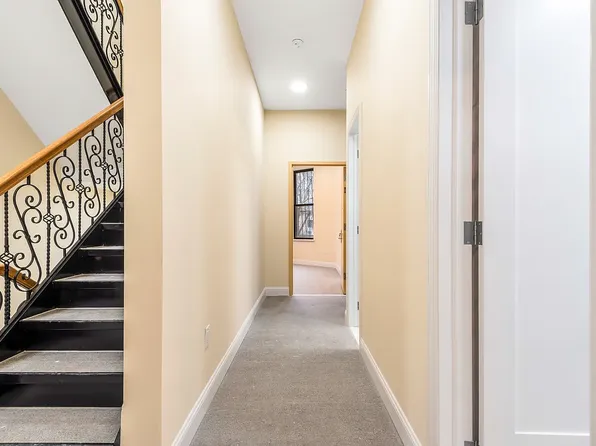 946 Saint Nicholas Avenue image 7 of 12