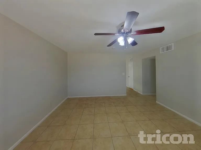 3749 W Butler Dr — Photo 3