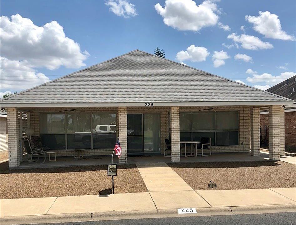 1st image of 225 Karen Dr