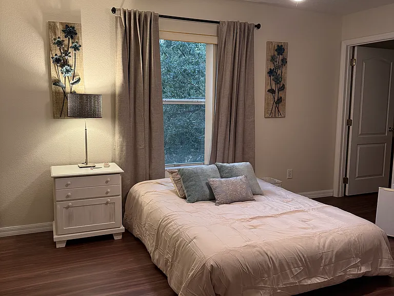 6530 Lake Pembroke Pl — Photo 2