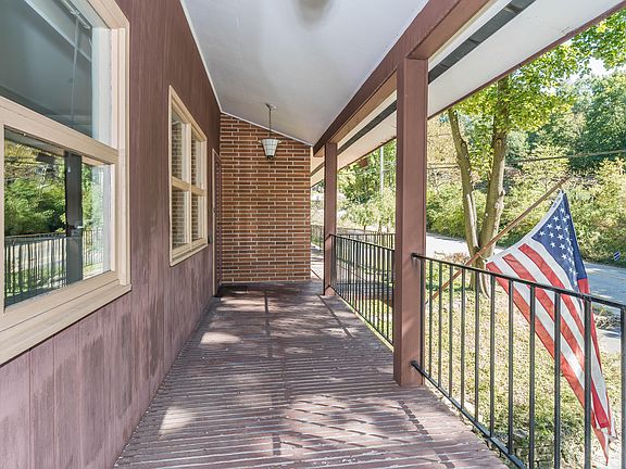 4th image of 1720 Evanston Ave