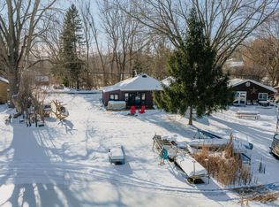 5040 Lakeview Ave, Hubertus, WI 53033
