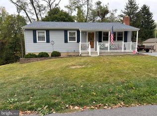 407 Larchmont Rd, Hummelstown, PA 17036