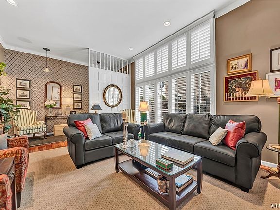 2nd image of 5 Brittany Ln