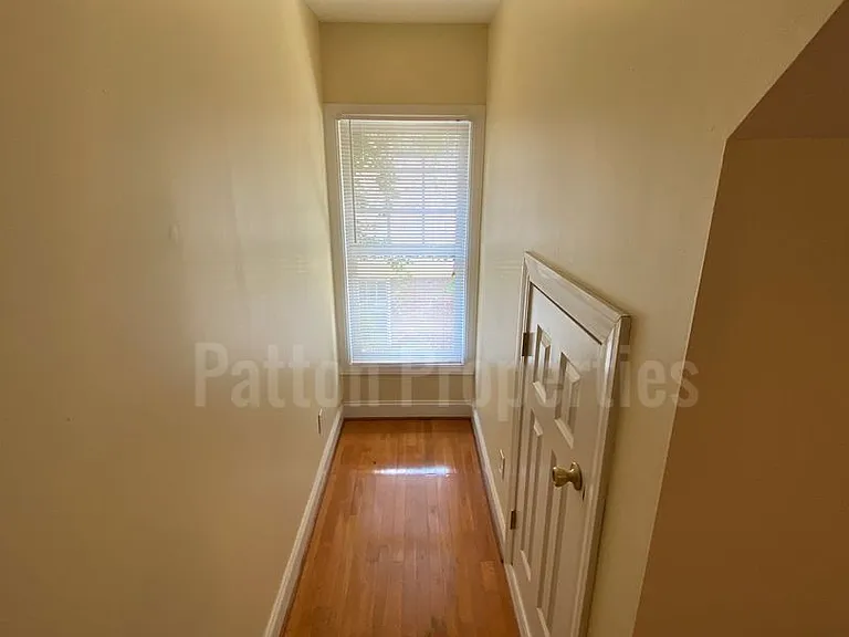 323 Pickens St — Photo 3