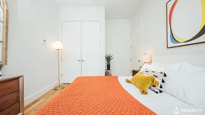 Rented by Nooklyn NYC LLC | media 86