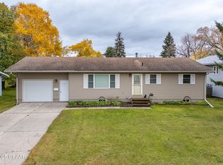 520 1st Ave NE, Crookston, MN 56716