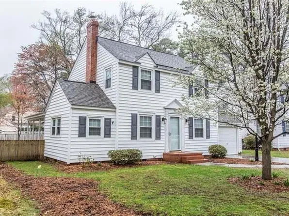 17 Shirley Rd, Newport News, VA 23601